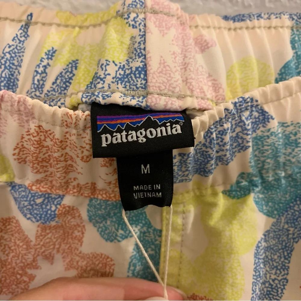 Patagonia Floral Baggies Women's Shorts - Picture 4 of 6